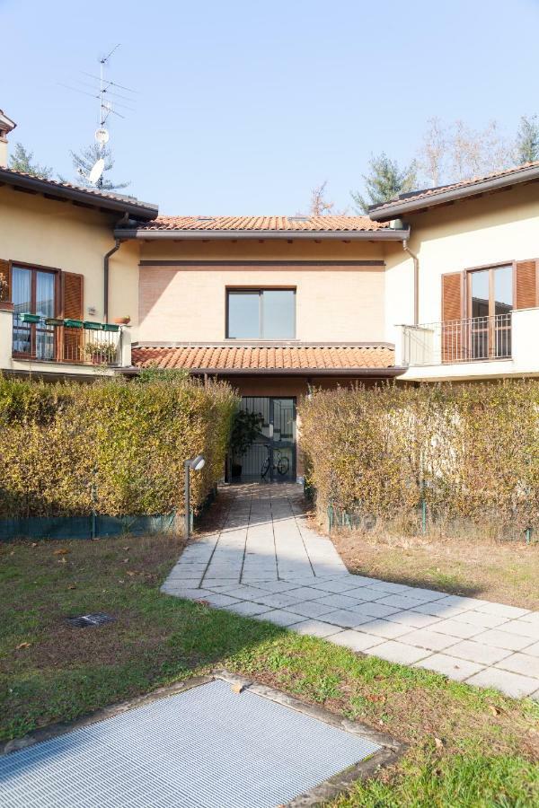 Apartamento Monticello Golf Townhouse Cassina Rizzardi Exterior foto